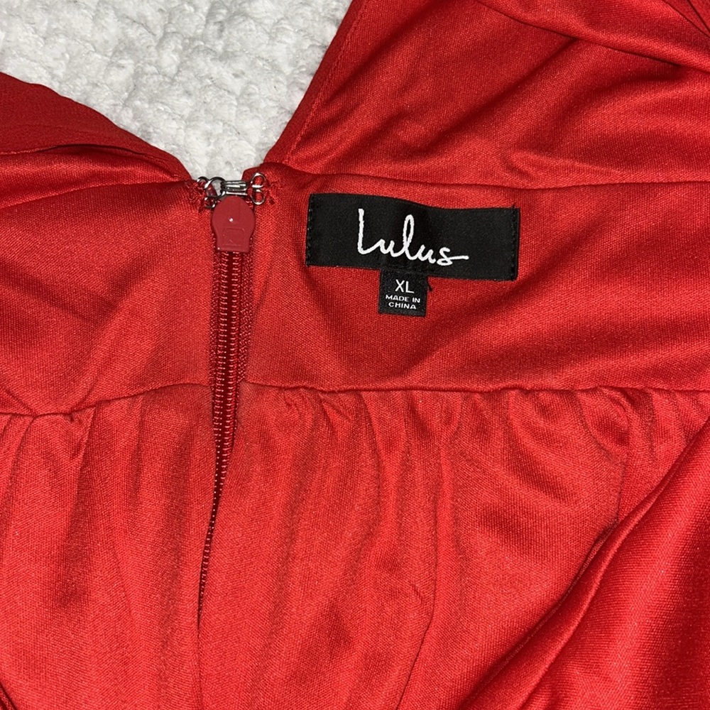 Size XL Lulus red floral dress, summer dress, wedding dress, any occasion dress! - Picture 8 of 12